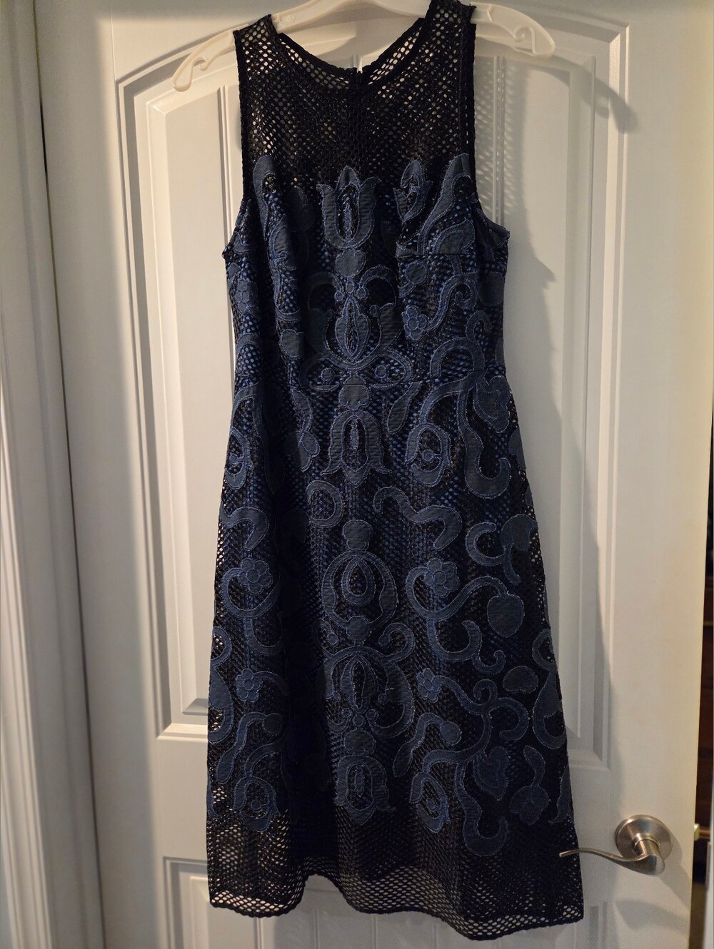Elegant Julia Jordan Navy Midi Dress with Lace-Style Overlay NWT Size 6